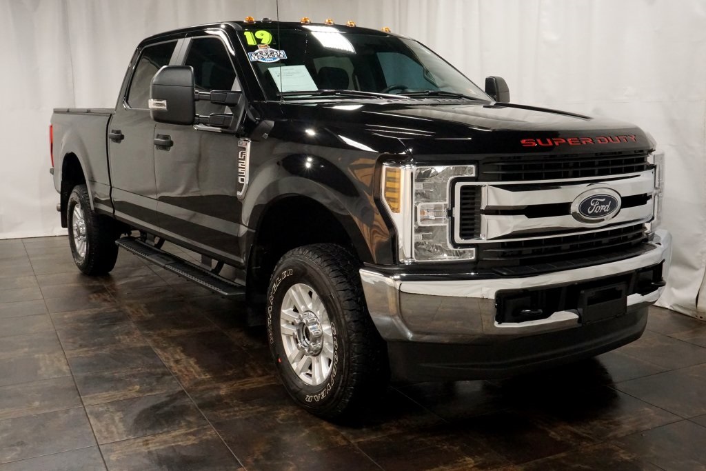 Pre-Owned 2019 Ford F-250SD XL 4D Crew Cab in Boardman #3243B | Toyota ...