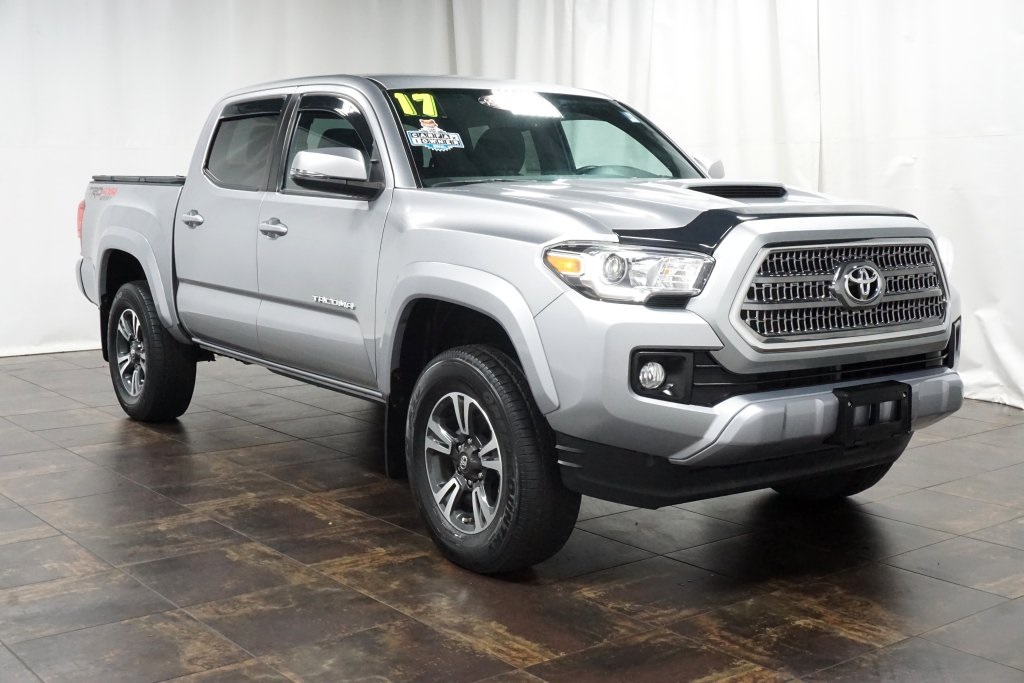 Certified Pre-Owned 2017 Toyota Tacoma TRD Sport 4D Double Cab in ...