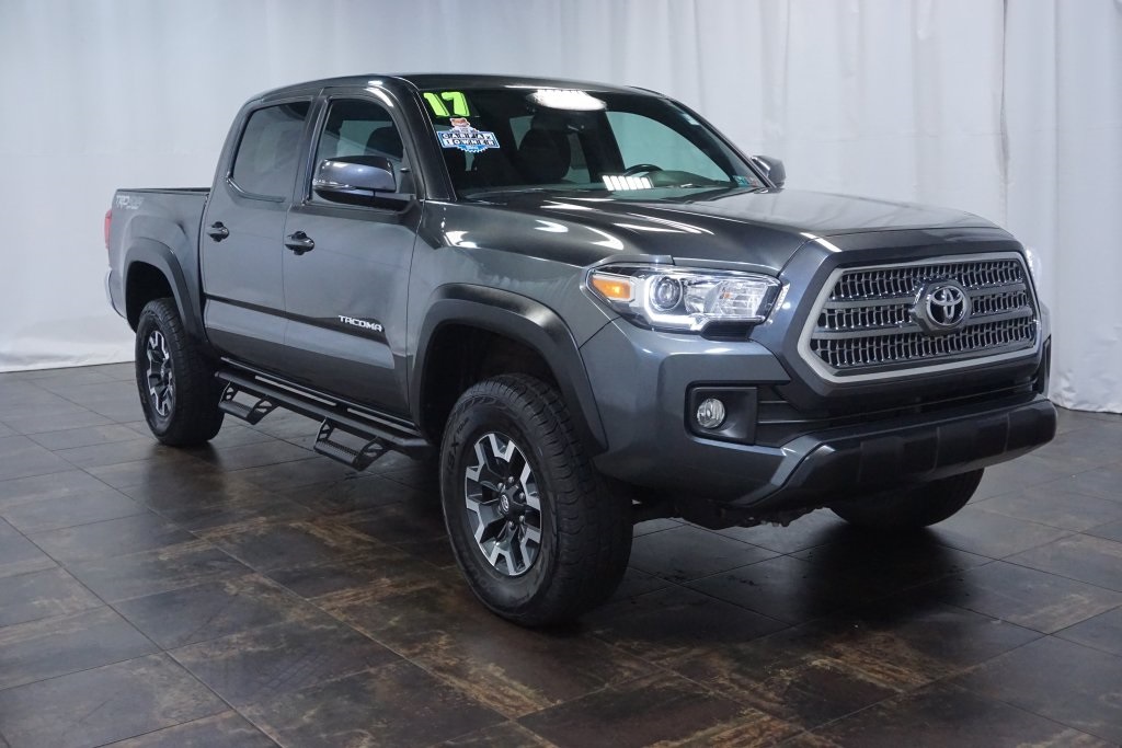 Certified Pre-Owned 2017 Toyota Tacoma TRO 4D Double Cab in Boardman # ...