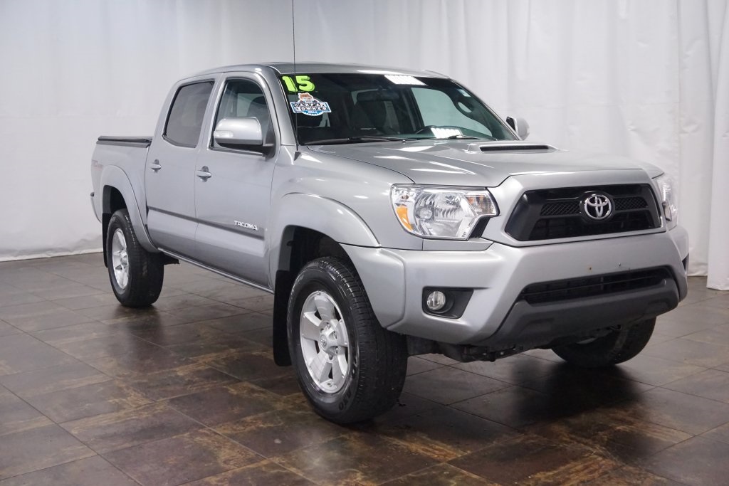 Pre-Owned 2015 Toyota Tacoma Base 4D Double Cab in Boardman #T191136A ...