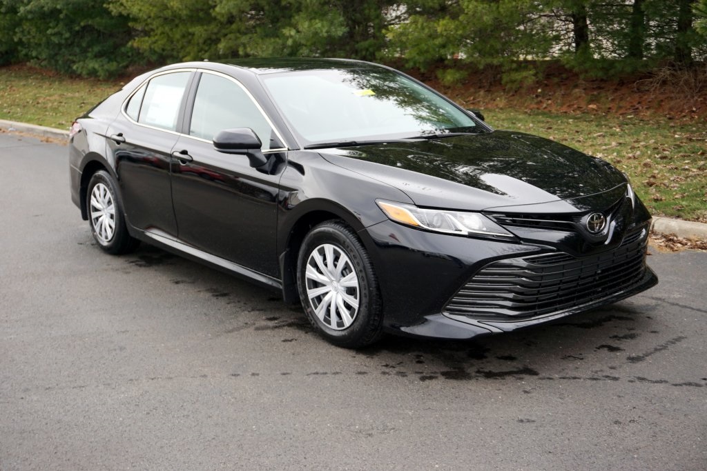 New 2019 Toyota Camry L 4D Sedan in Boardman #T19697 | Toyota of Boardman