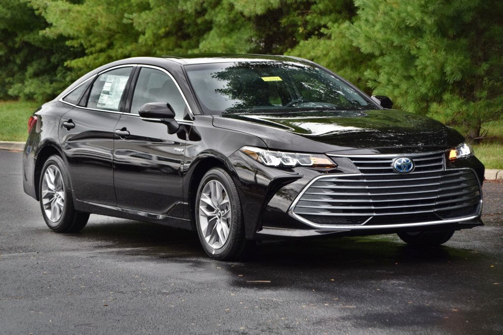 New 2019 Toyota Avalon Hybrid XLE Plus 4D Sedan in Boardman #T19047 ...