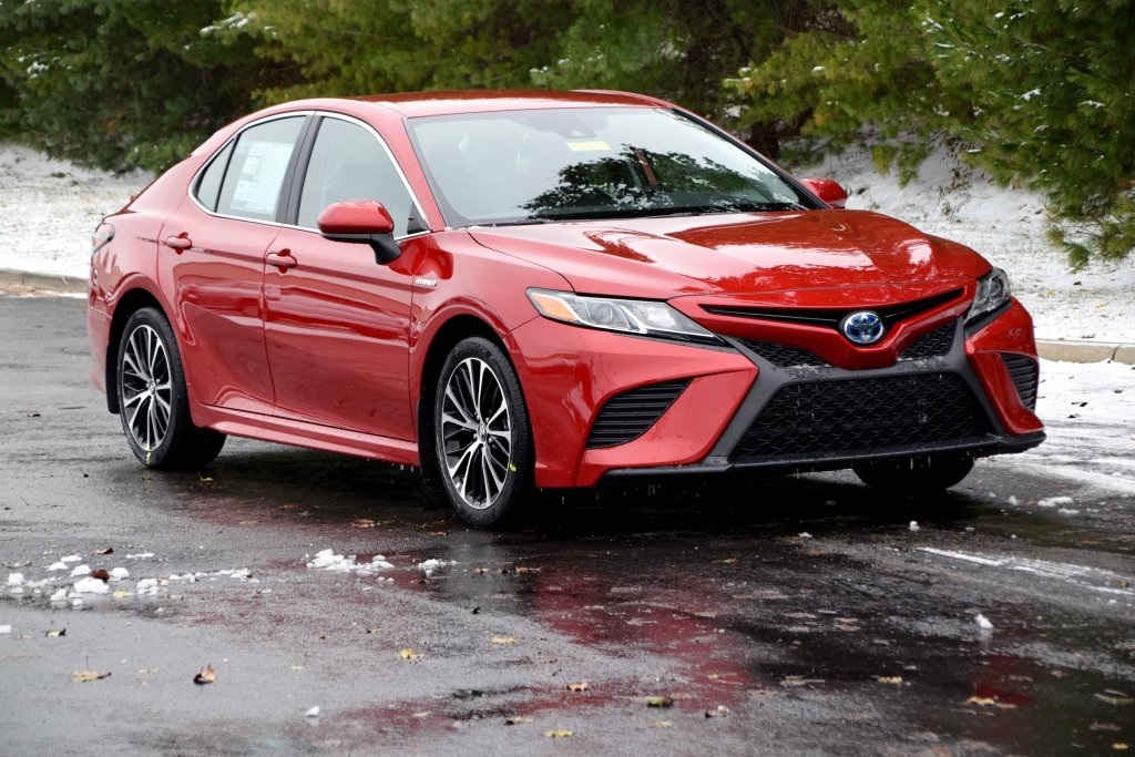 Toyota Camry Hybrid 2019