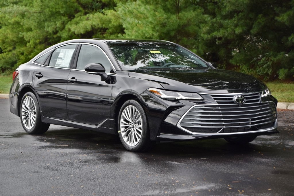 New 2019 Toyota Avalon Limited 4D Sedan in Boardman #T19048 | Toyota of ...