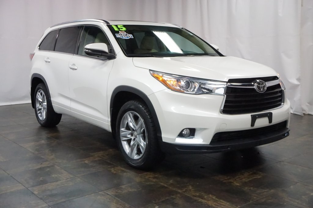 Pre-Owned 2015 Toyota Highlander Limited Platinum V6 4D Sport Utility ...