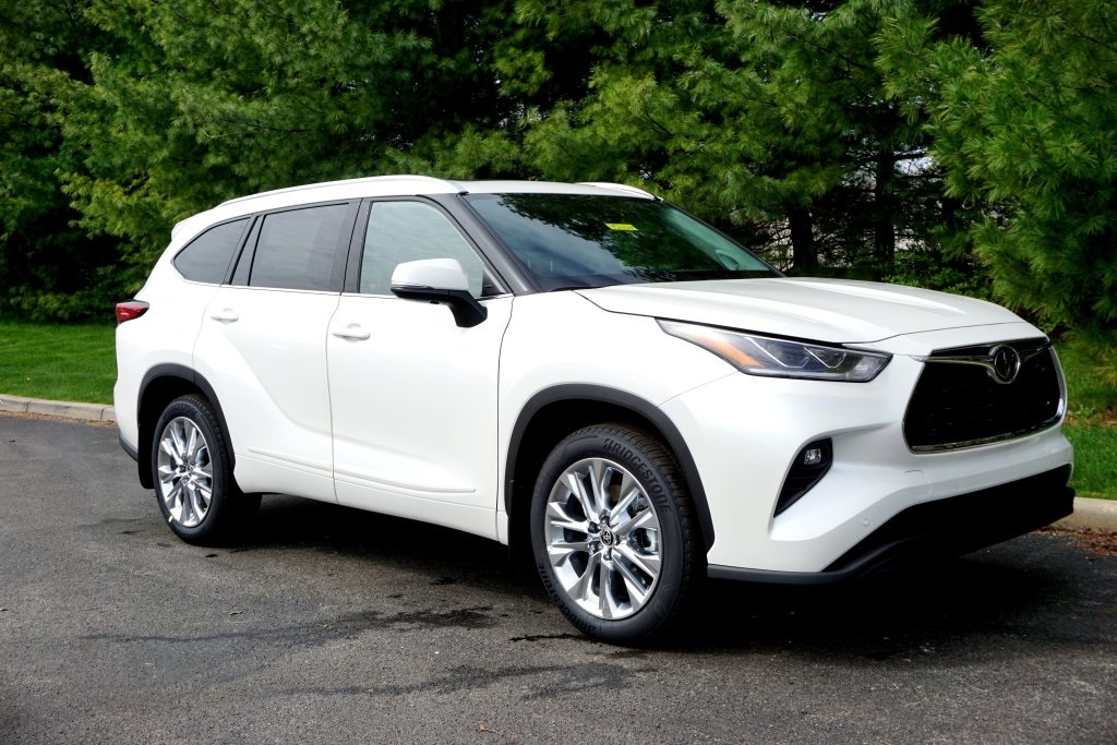 New 2020 Toyota Highlander Limited 4D Sport Utility in Boardman #T20829 ...