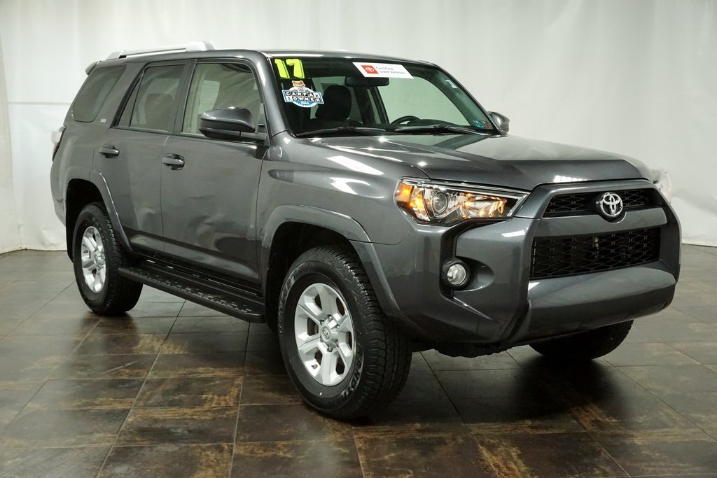 Certified Pre Owned 2017 Toyota 4runner Sr5 4d Sport Utility In