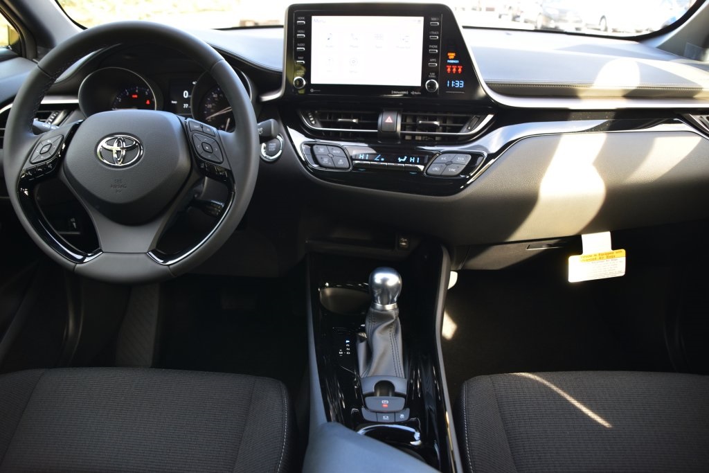 New 2019 Toyota C-HR XLE 4D Sport Utility in Boardman #T19153 | Toyota ...